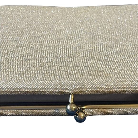 Vintage 1960's One Snap Gold Lurex Clutch Theatre Purse Bag - Picture 9 of 10